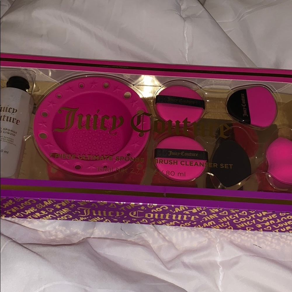 Juicy Couture Cleaner Set